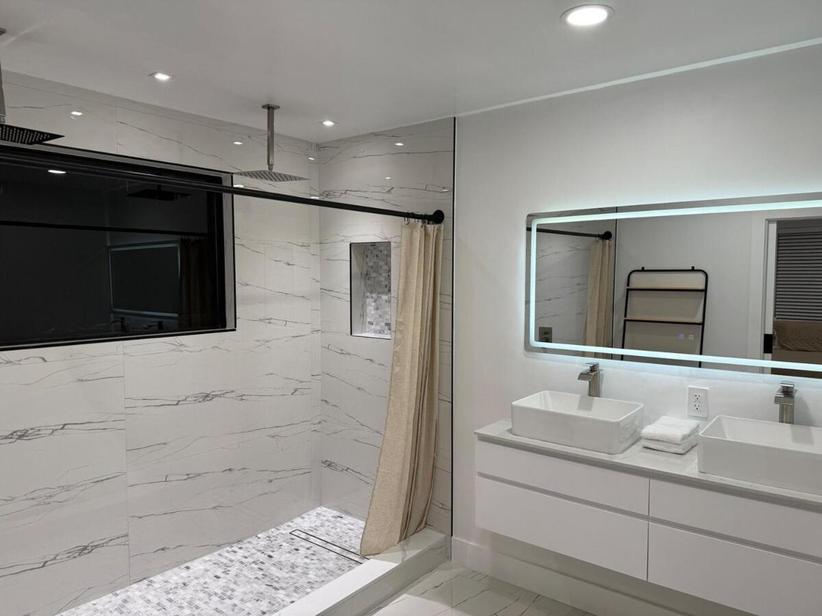 Apartment Luxe 8 Guest Little Havana Retreat