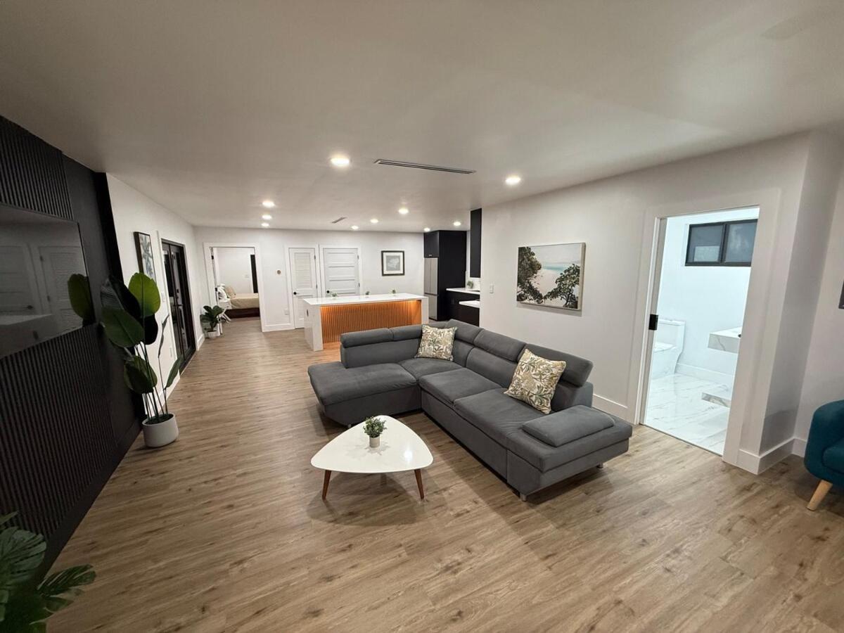 Luxe 8 Guest Little Havana Retreat