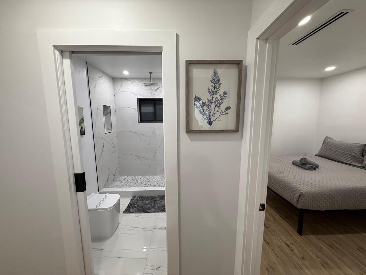 Luxe 8 Guest Little Havana Retreat Apartment *