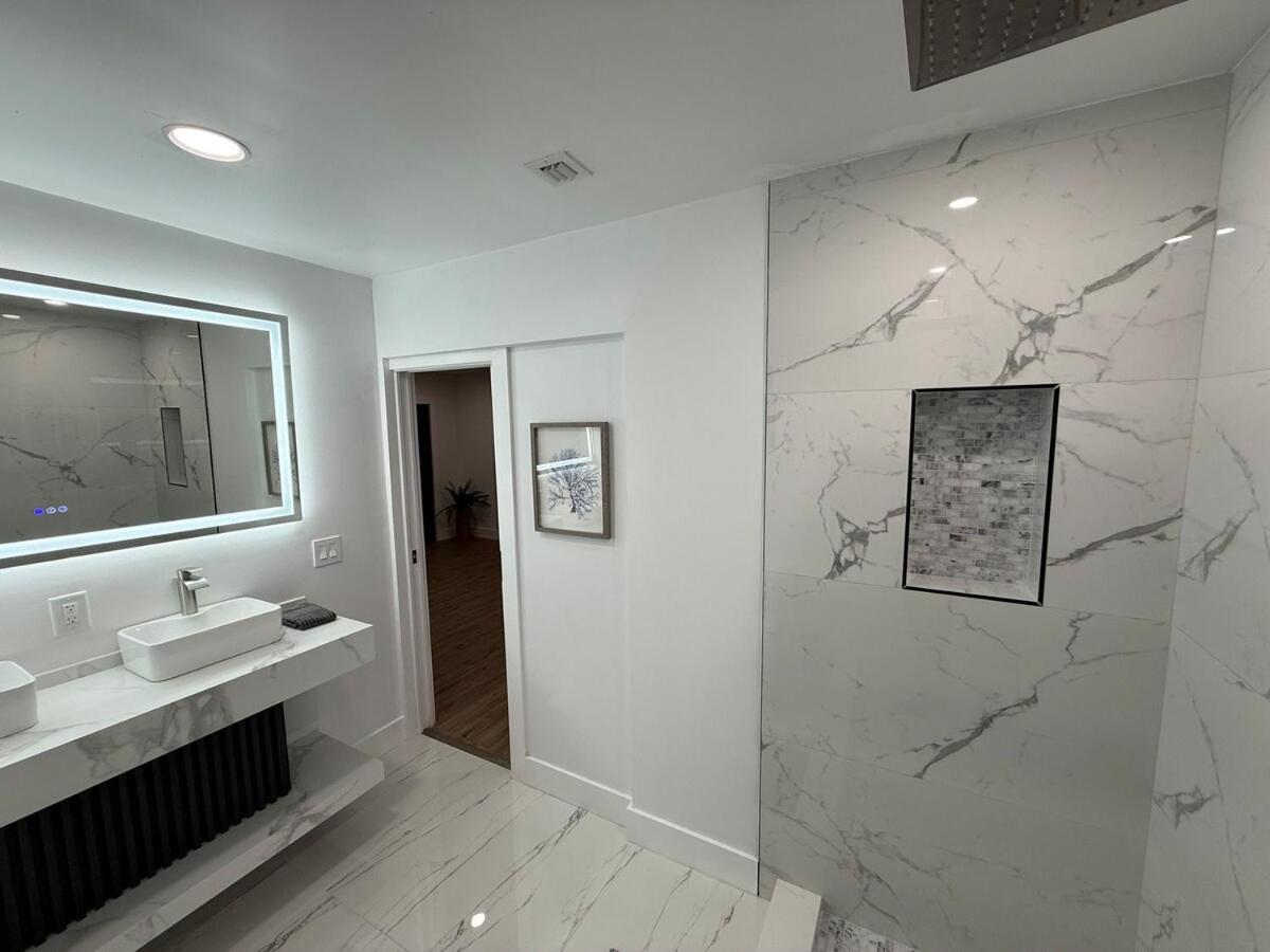 Luxe 8 Guest Little Havana Retreat Apartment Miami